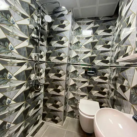 La Pella Suit Apartment